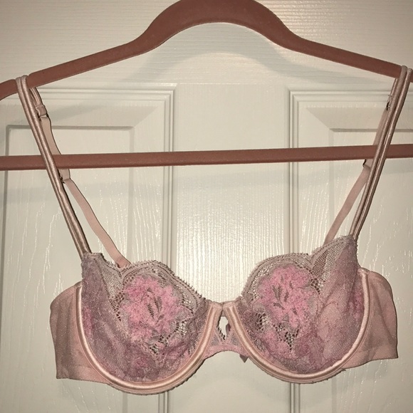 Victoria's Secret very sexy push up 34B - Picture 1 of 6